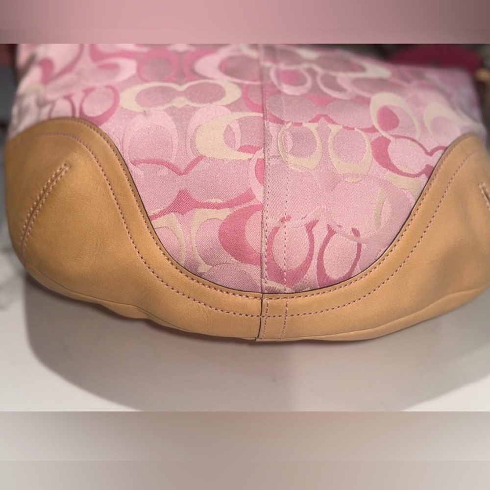 Coach Signature Pink Optic C Hobo Bag #1851 💎 - Picture 4 of 7
